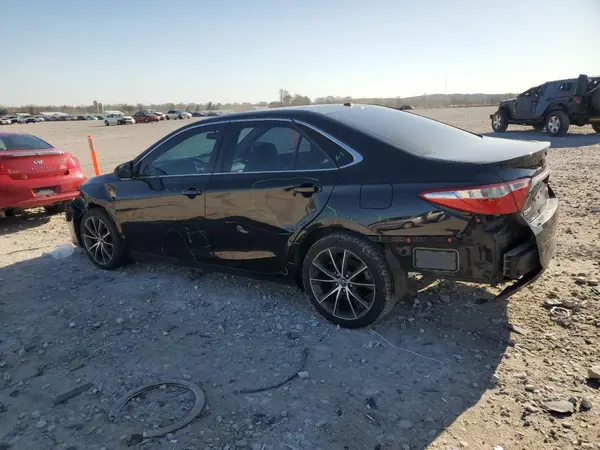 4T1BF1FK2GU166556 2016 TOYOTA CAMRY - Image 2