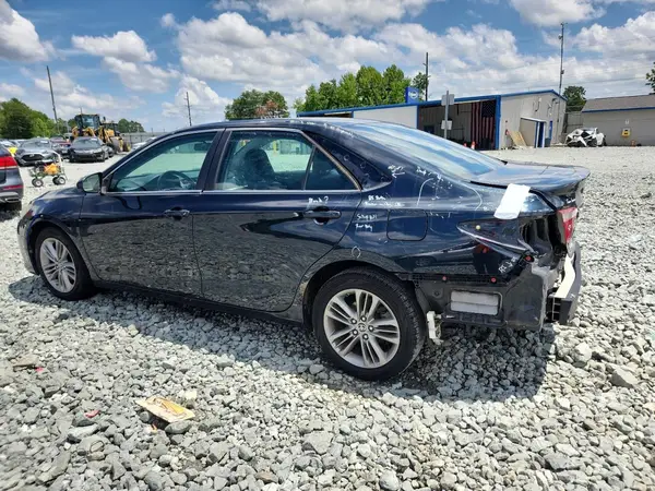 4T1BF1FK2GU167660 2016 TOYOTA CAMRY - Image 2