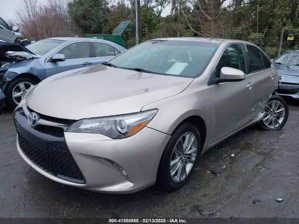 4T1BF1FK2GU168405 2016 TOYOTA CAMRY - Image 2