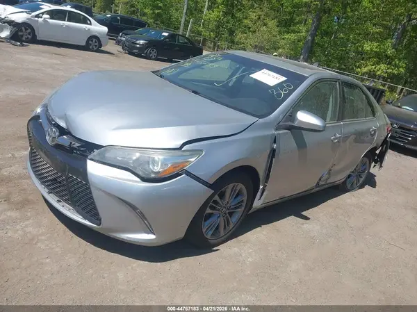 4T1BF1FK2GU168727 2016 TOYOTA CAMRY - Image 2