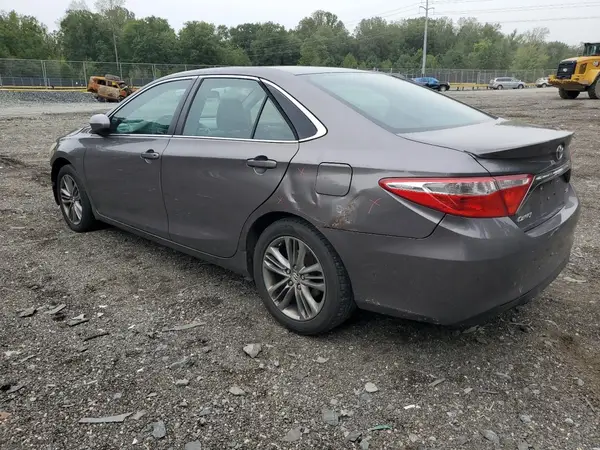 4T1BF1FK2GU171739 2016 TOYOTA CAMRY - Image 2