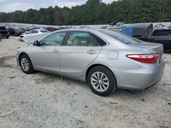 4T1BF1FK2GU175483 2016 TOYOTA CAMRY - Image 2