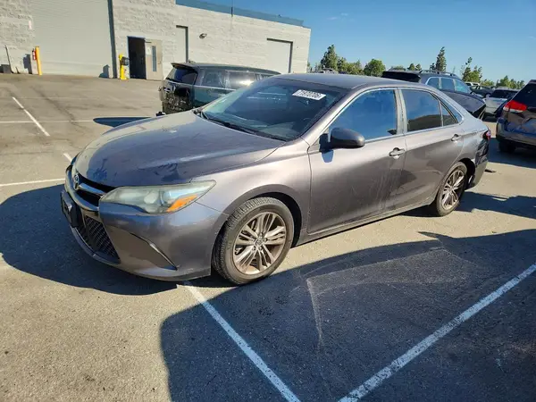 4T1BF1FK2GU177508 2016 TOYOTA CAMRY - Image 1