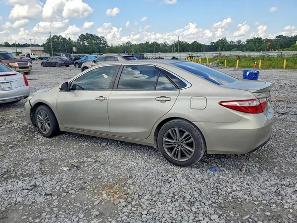 4T1BF1FK2GU179484 2016 TOYOTA CAMRY - Image 2