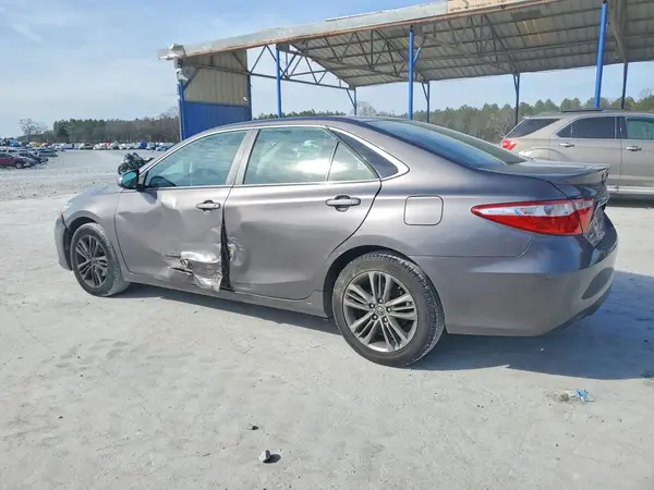 4T1BF1FK2GU180277 2016 TOYOTA CAMRY - Image 2