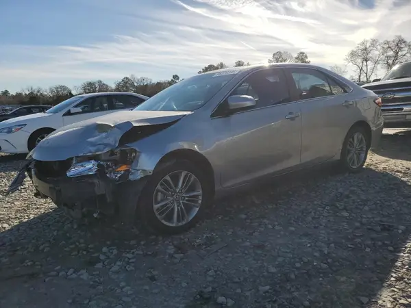 4T1BF1FK2GU182353 2016 TOYOTA CAMRY - Image 1