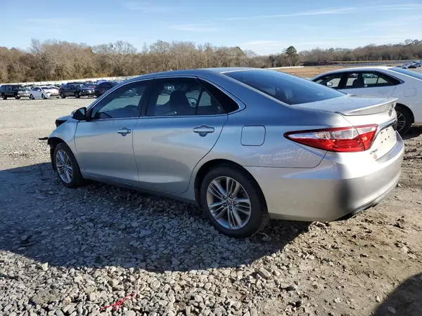4T1BF1FK2GU182353 2016 TOYOTA CAMRY - Image 2