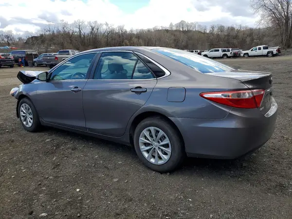 4T1BF1FK2GU182532 2016 TOYOTA CAMRY - Image 2