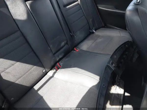 4T1BF1FK2GU184362 2016 TOYOTA CAMRY - Image 8