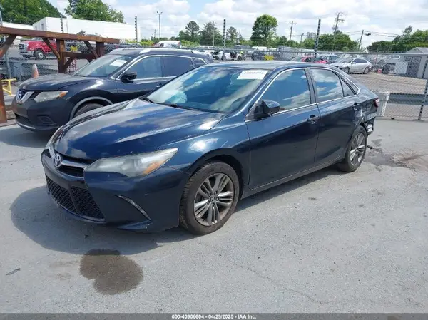 4T1BF1FK2GU186354 2016 TOYOTA CAMRY - Image 2