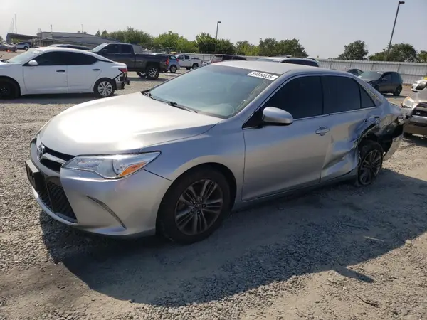 4T1BF1FK2GU189612 2016 TOYOTA CAMRY - Image 1