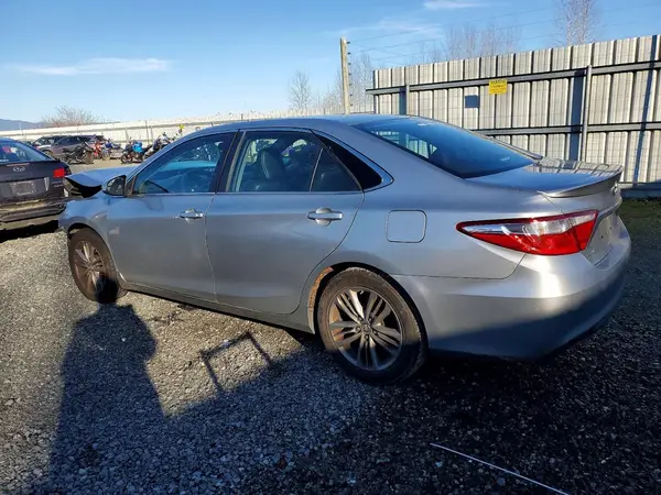 4T1BF1FK2GU191392 2016 TOYOTA CAMRY - Image 2