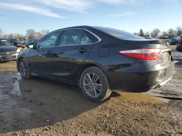 4T1BF1FK2GU191943 2016 TOYOTA CAMRY - Image 2