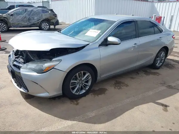 4T1BF1FK2GU192672 2016 TOYOTA CAMRY - Image 2