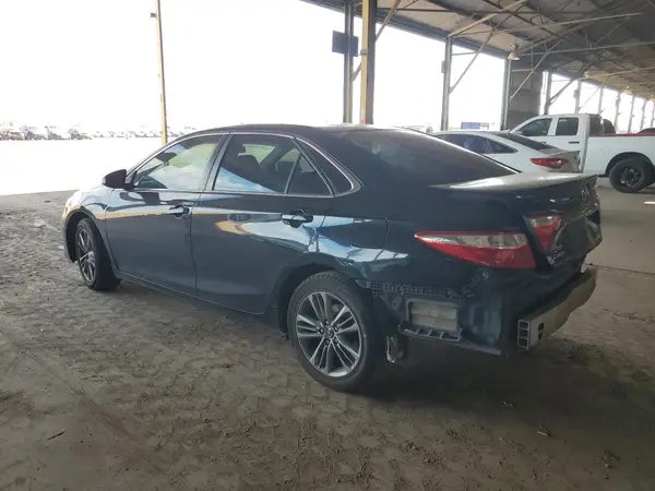 4T1BF1FK2GU193739 2016 TOYOTA CAMRY - Image 2