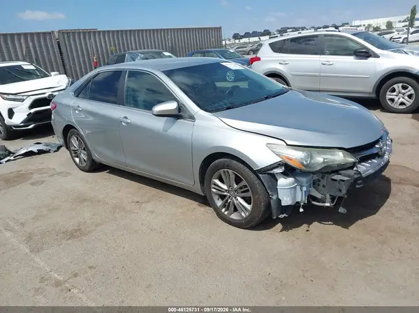 4T1BF1FK2GU195460 2016 TOYOTA CAMRY - Image 1