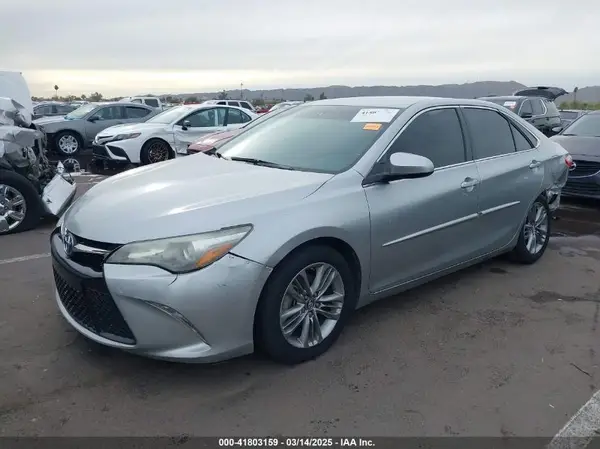 4T1BF1FK2GU196382 2016 TOYOTA CAMRY - Image 2
