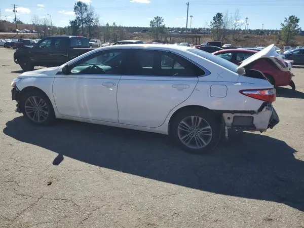 4T1BF1FK2GU197628 2016 TOYOTA CAMRY - Image 2