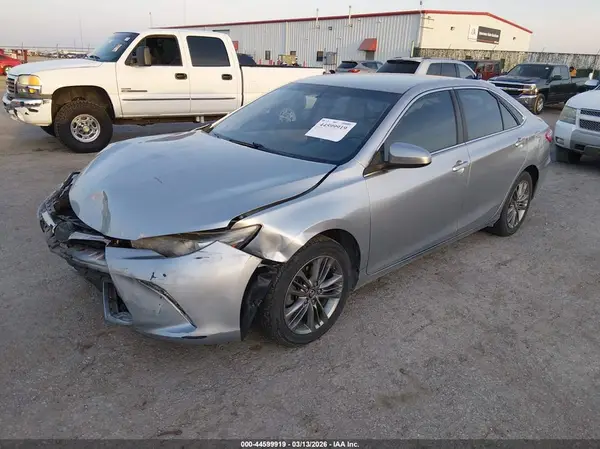 4T1BF1FK2GU199914 2016 TOYOTA CAMRY - Image 2