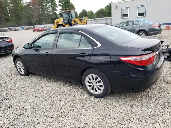 4T1BF1FK2GU200446 2016 TOYOTA CAMRY - Image 2