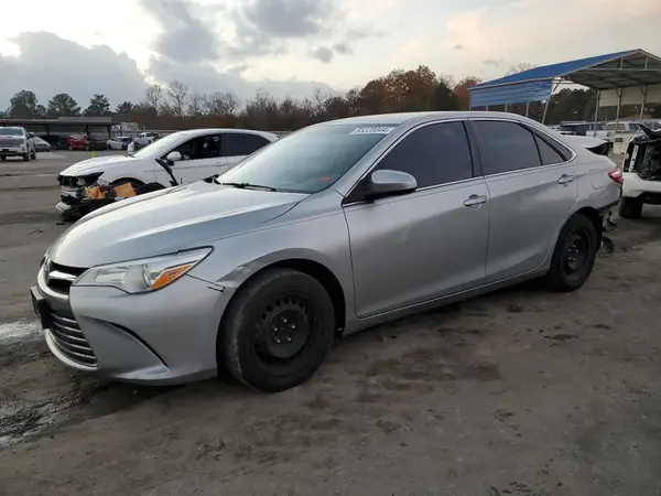 4T1BF1FK2GU202584 2016 TOYOTA CAMRY - Image 1
