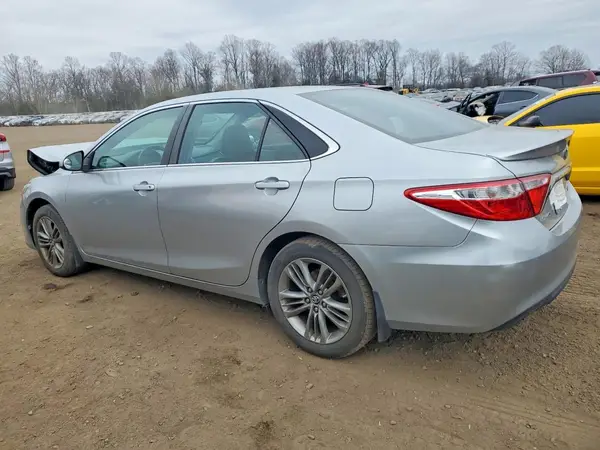 4T1BF1FK2GU204559 2016 TOYOTA CAMRY - Image 2