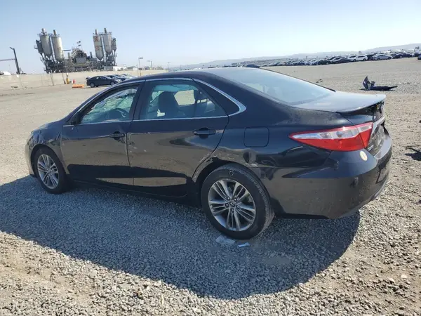 4T1BF1FK2GU205775 2016 TOYOTA CAMRY - Image 2
