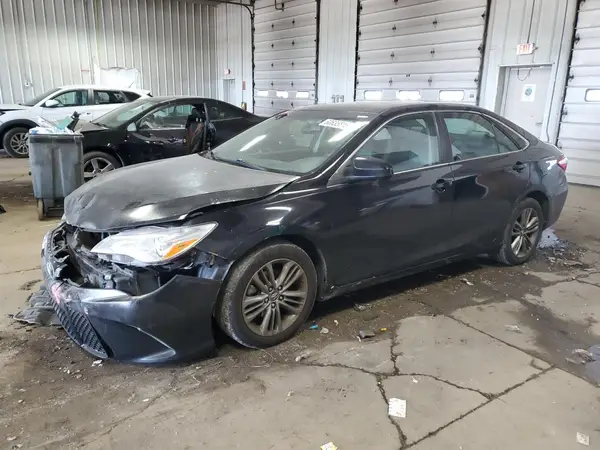 4T1BF1FK2GU206893 2016 TOYOTA CAMRY - Image 1