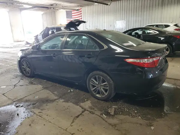 4T1BF1FK2GU206893 2016 TOYOTA CAMRY - Image 2