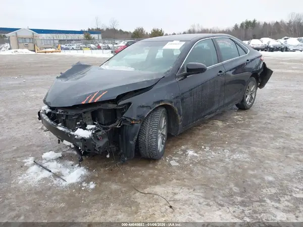 4T1BF1FK2GU211415 2016 TOYOTA CAMRY - Image 2