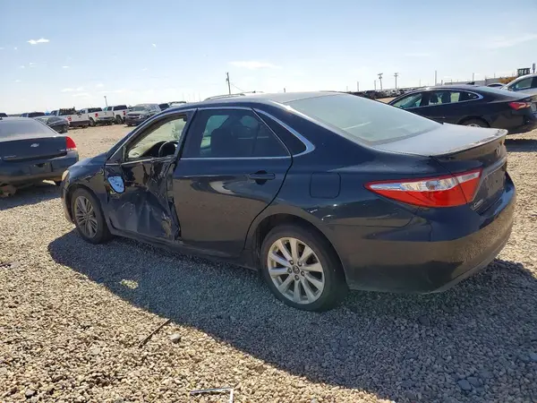 4T1BF1FK2GU214041 2016 TOYOTA CAMRY - Image 2