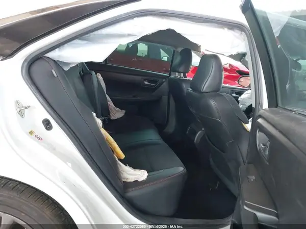 4T1BF1FK2GU214072 2016 TOYOTA CAMRY - Image 8