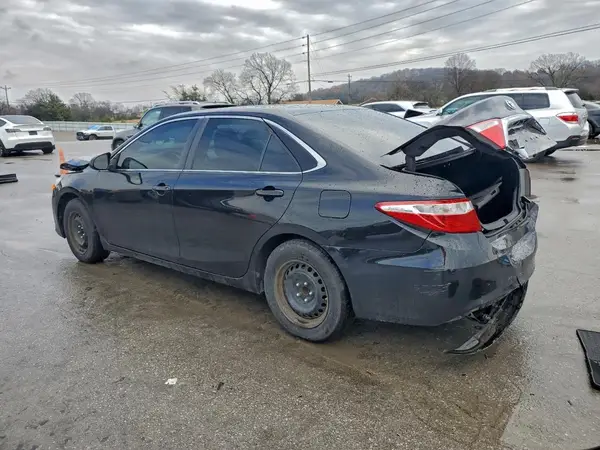 4T1BF1FK2GU217019 2016 TOYOTA CAMRY - Image 2