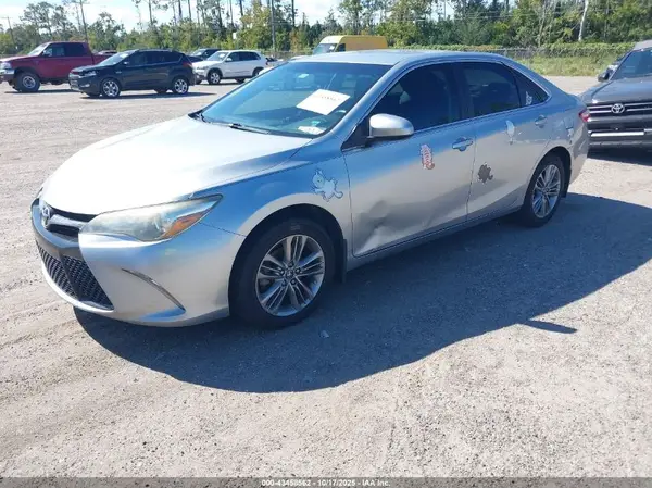 4T1BF1FK2GU217280 2016 TOYOTA CAMRY - Image 2