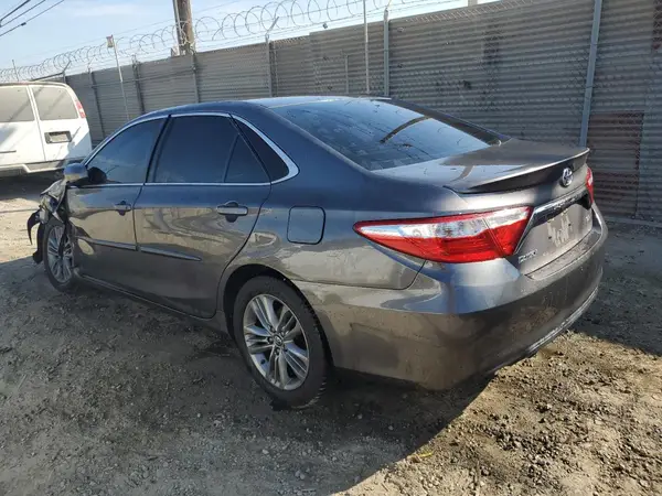 4T1BF1FK2GU220809 2016 TOYOTA CAMRY - Image 2