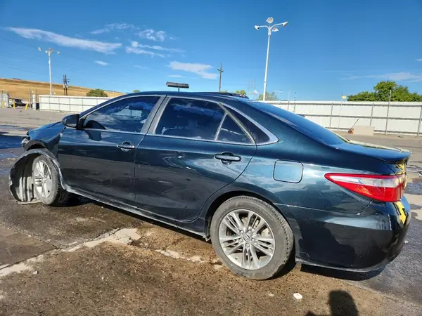 4T1BF1FK2GU222771 2016 TOYOTA CAMRY - Image 2