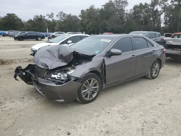 4T1BF1FK2GU223676 2016 TOYOTA CAMRY - Image 1
