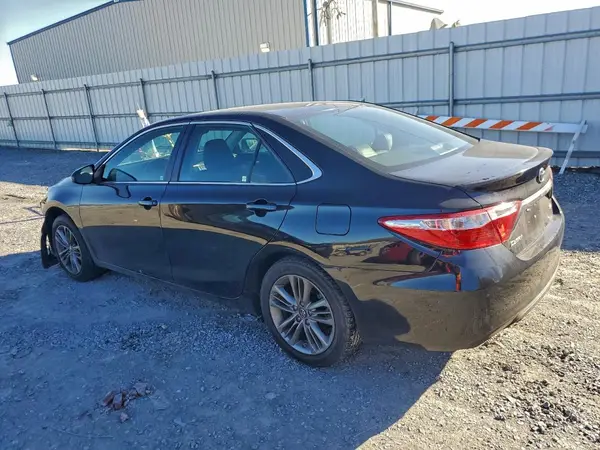 4T1BF1FK2GU224066 2016 TOYOTA CAMRY - Image 2