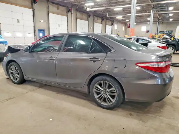 4T1BF1FK2GU224777 2016 TOYOTA CAMRY - Image 2