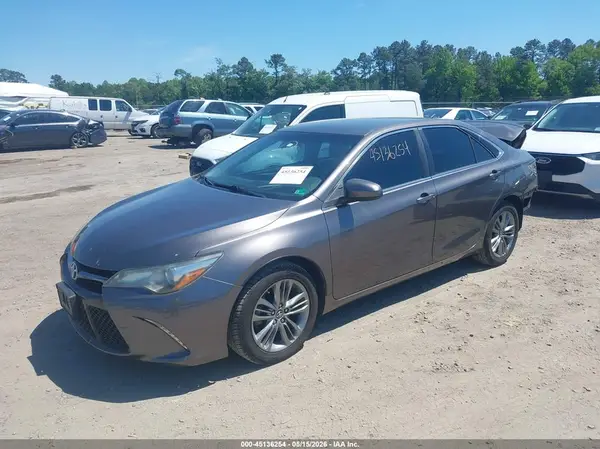4T1BF1FK2GU228490 2016 TOYOTA CAMRY - Image 2