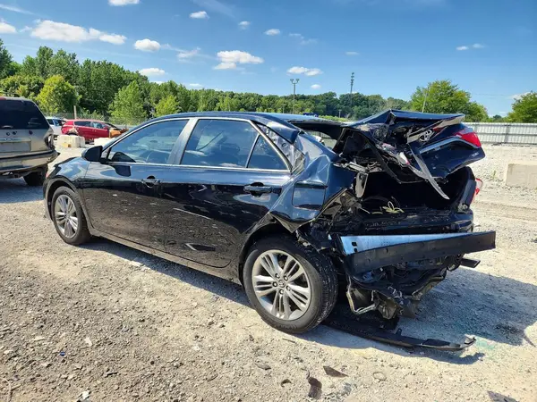 4T1BF1FK2GU228859 2016 TOYOTA CAMRY - Image 2