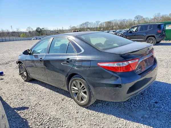 4T1BF1FK2GU234161 2016 TOYOTA CAMRY - Image 2