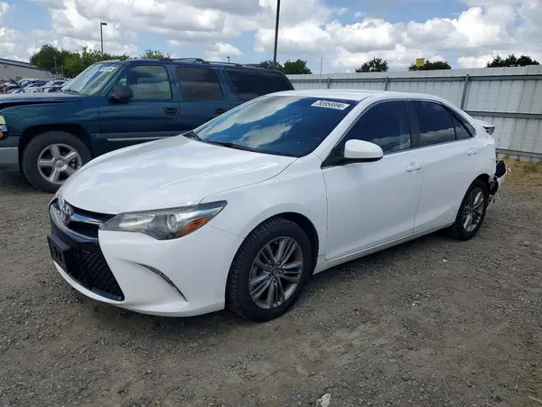 4T1BF1FK2GU234435 2016 TOYOTA CAMRY - Image 1