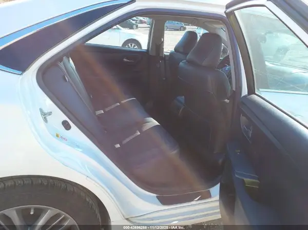4T1BF1FK2GU239263 2016 TOYOTA CAMRY - Image 8