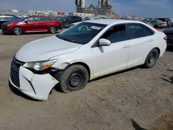 4T1BF1FK2GU239795 2016 TOYOTA CAMRY - Image 1