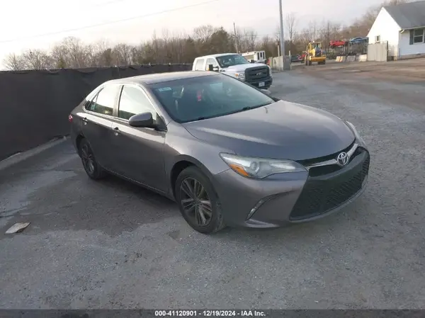 4T1BF1FK2GU241188 2016 TOYOTA CAMRY - Image 1