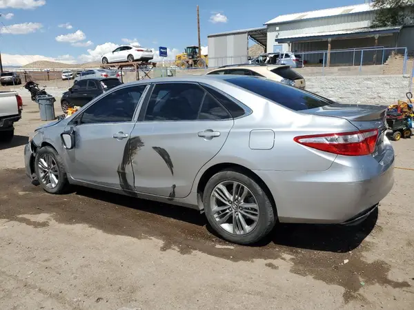 4T1BF1FK2GU241871 2016 TOYOTA CAMRY - Image 2
