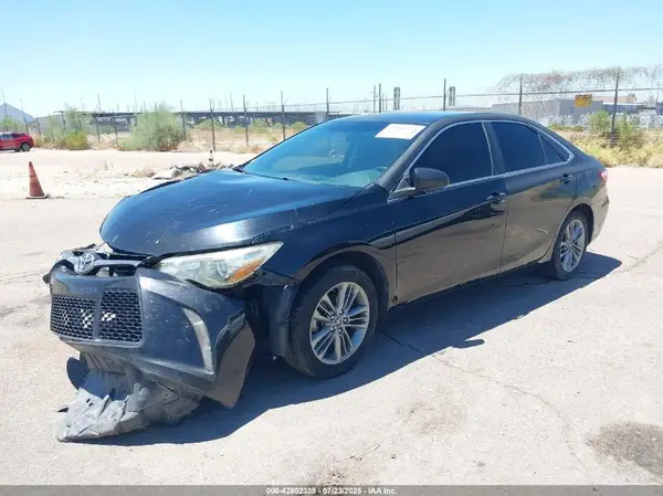 4T1BF1FK2GU243507 2016 TOYOTA CAMRY - Image 2