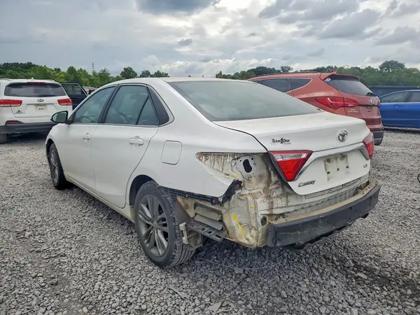 4T1BF1FK2GU247380 2016 TOYOTA CAMRY - Image 2