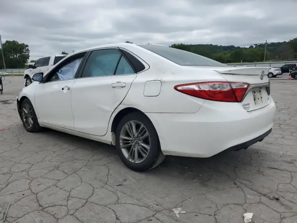4T1BF1FK2GU249453 2016 TOYOTA CAMRY - Image 2